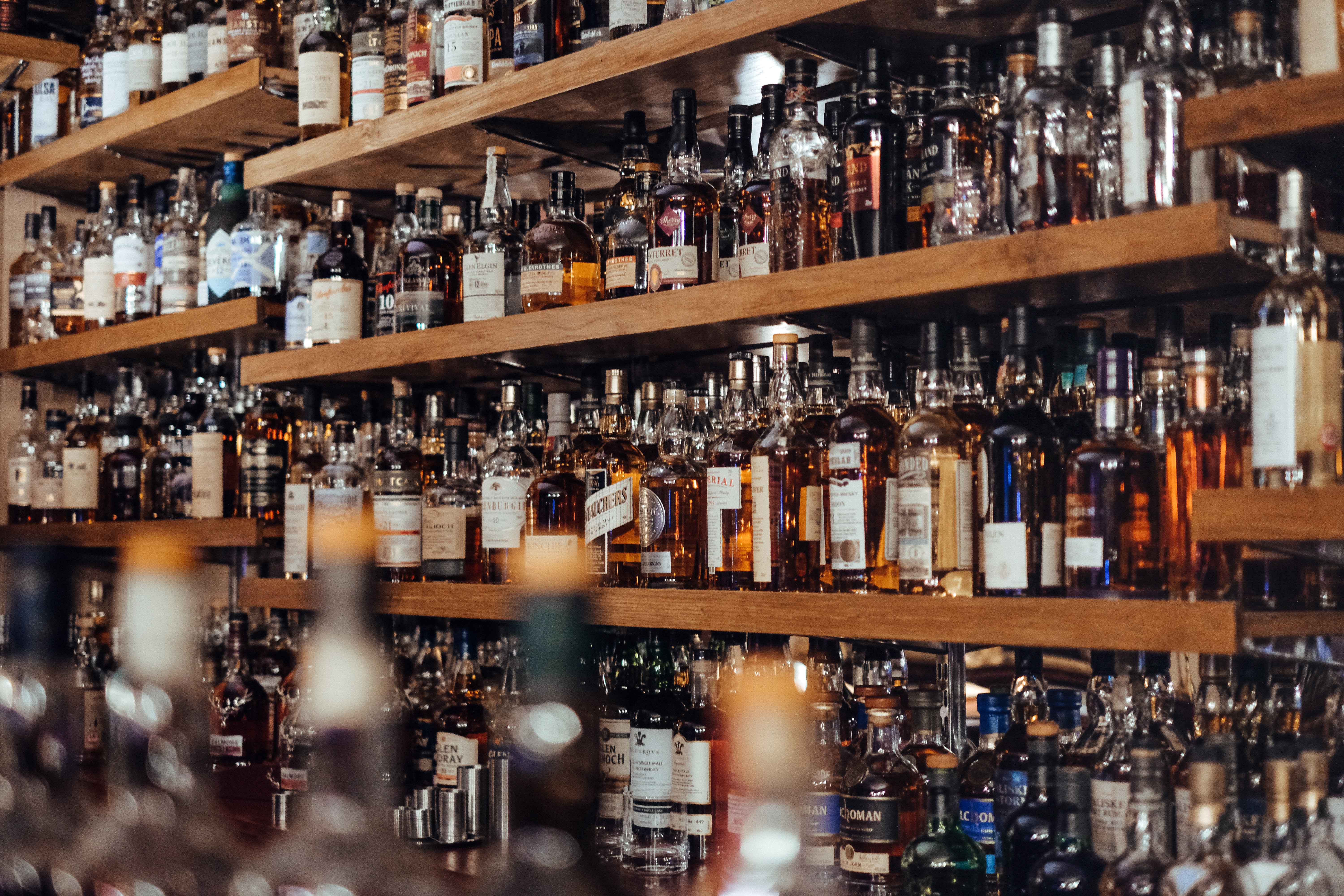 Whisky bar shelf